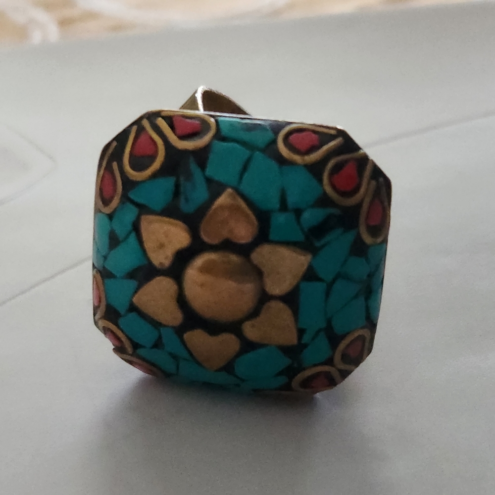Ring - Picture 4 of 4